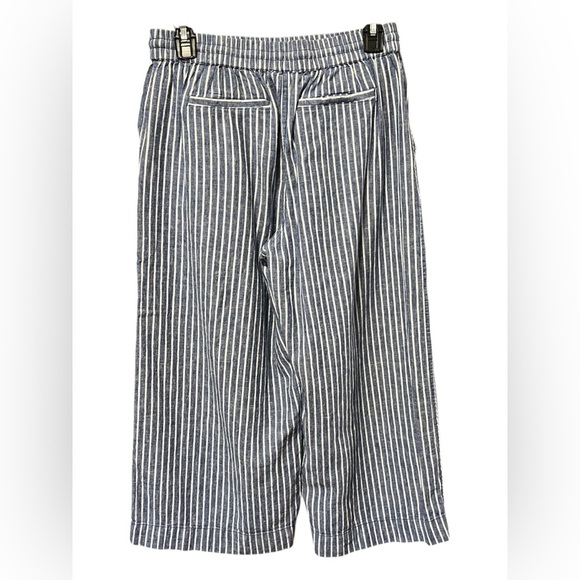 Beachlunchlounge Blue & White Striped Cropped Pants – Size S - Picture 2 of 3